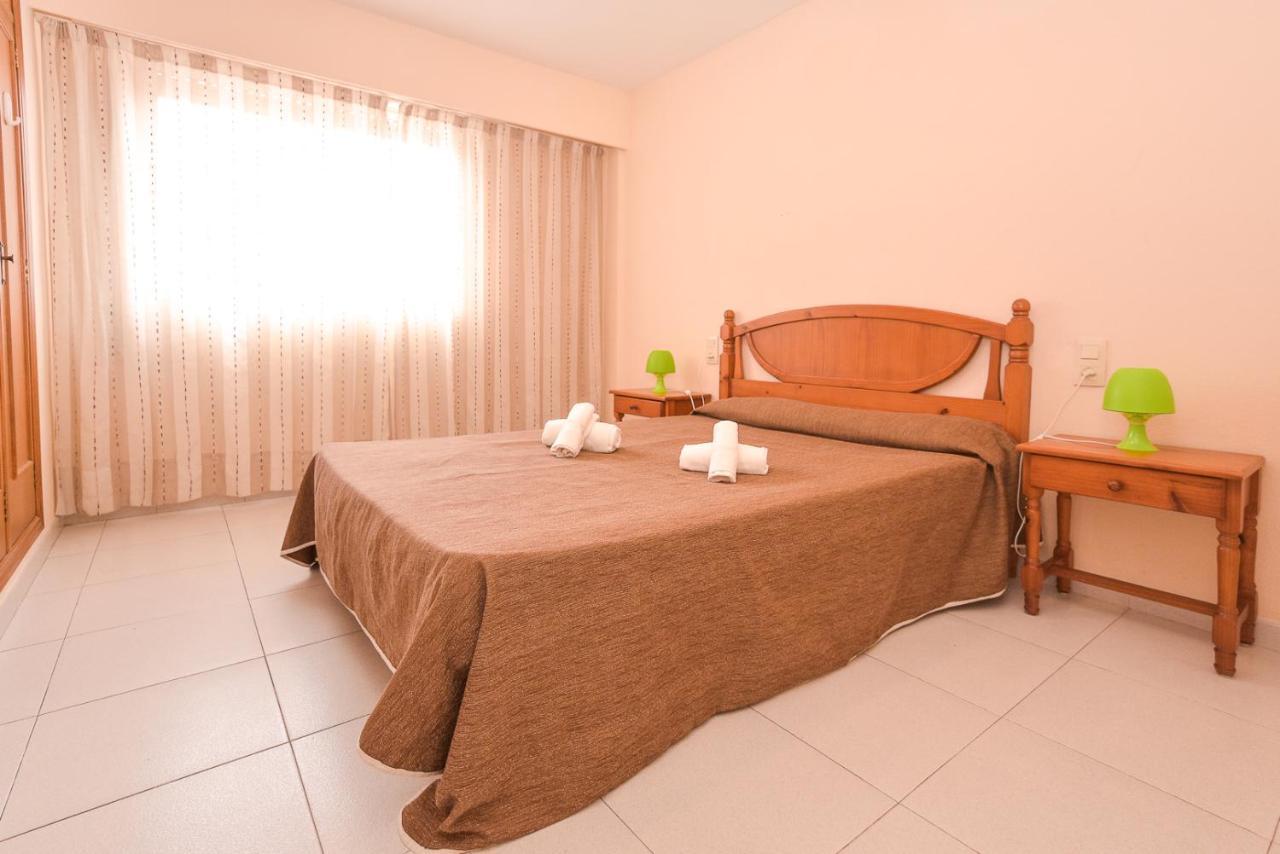 Apartamentos Marblau Las Alondras-Julio Y Agosto Solo Familias กันดิอา ภายนอก รูปภาพ