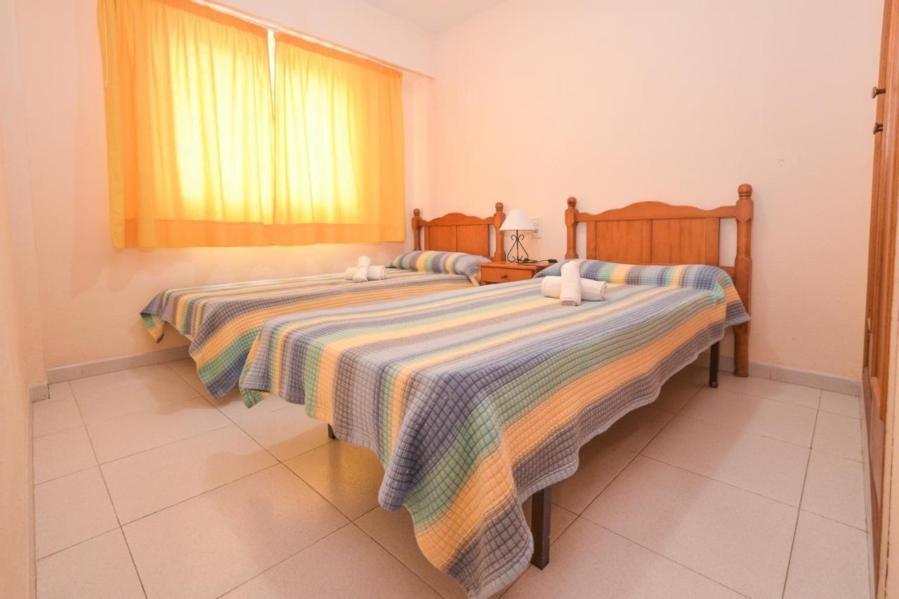 Apartamentos Marblau Las Alondras-Julio Y Agosto Solo Familias กันดิอา ภายนอก รูปภาพ